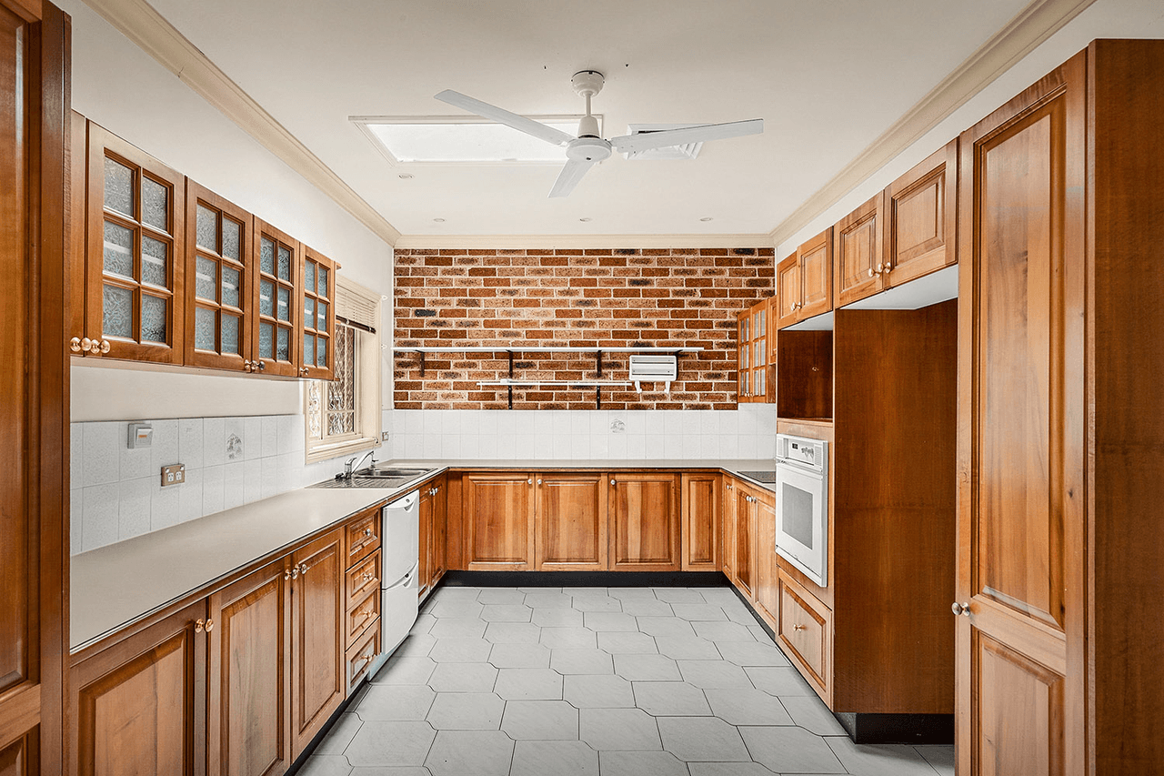 17/12 Martin Place, DURAL, NSW 2158