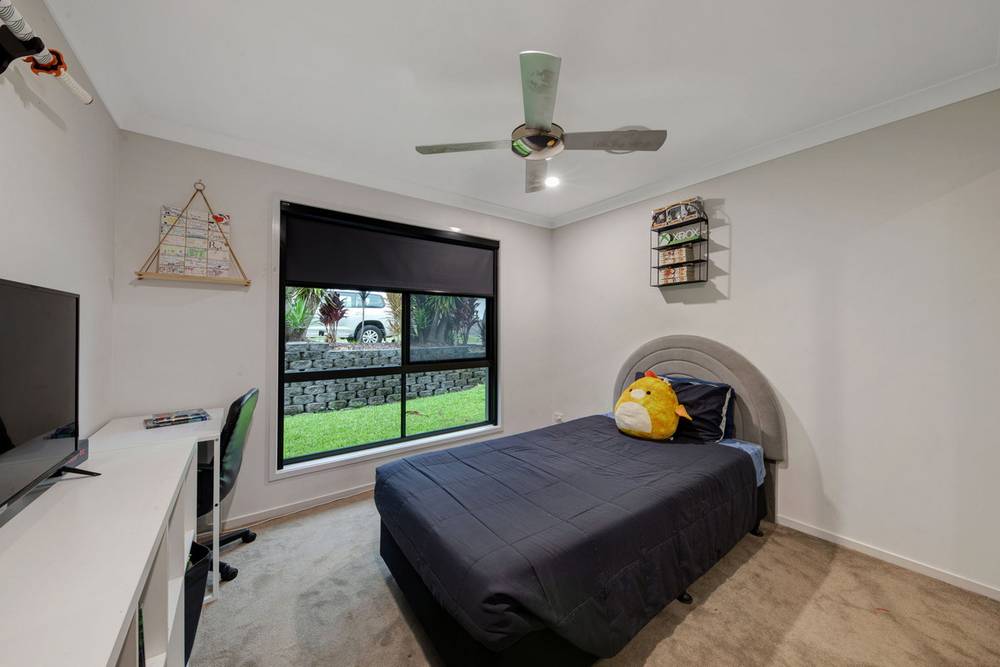 4 Avalon Close, Bellbird Park, QLD 4300