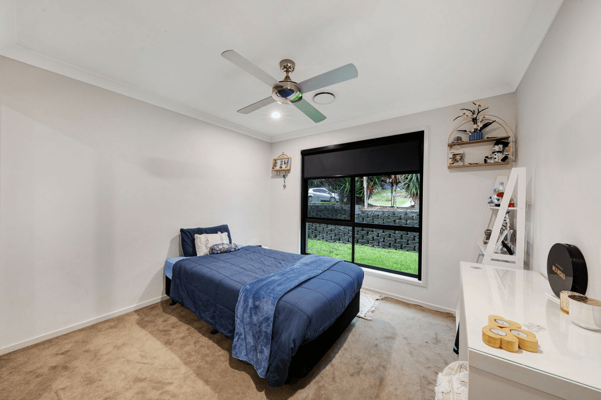 4 Avalon Close, Bellbird Park, QLD 4300