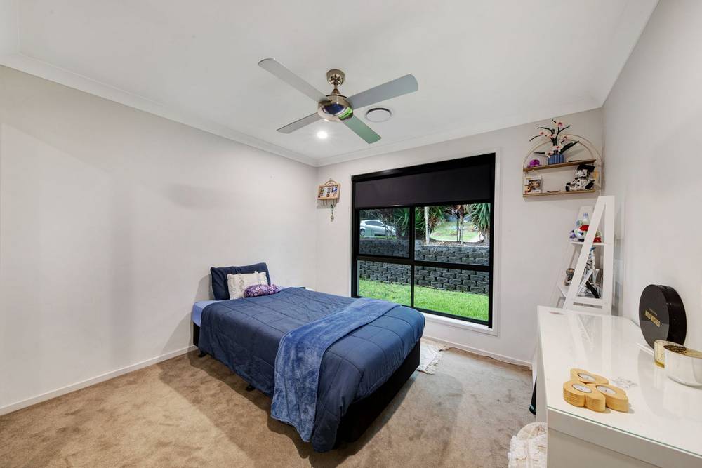 4 Avalon Close, Bellbird Park, QLD 4300