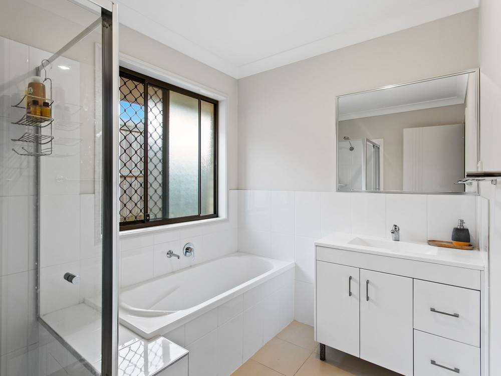 1 and 2/35 Kernel Road, NARANGBA, qld 4504