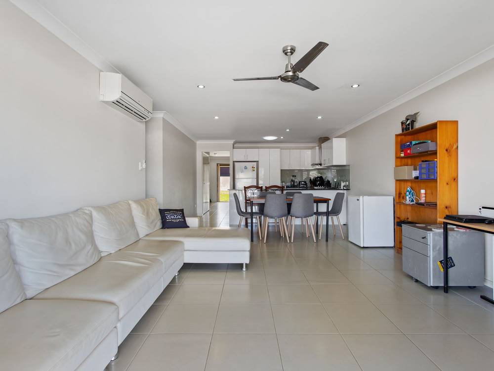 1 and 2/35 Kernel Road, NARANGBA, qld 4504