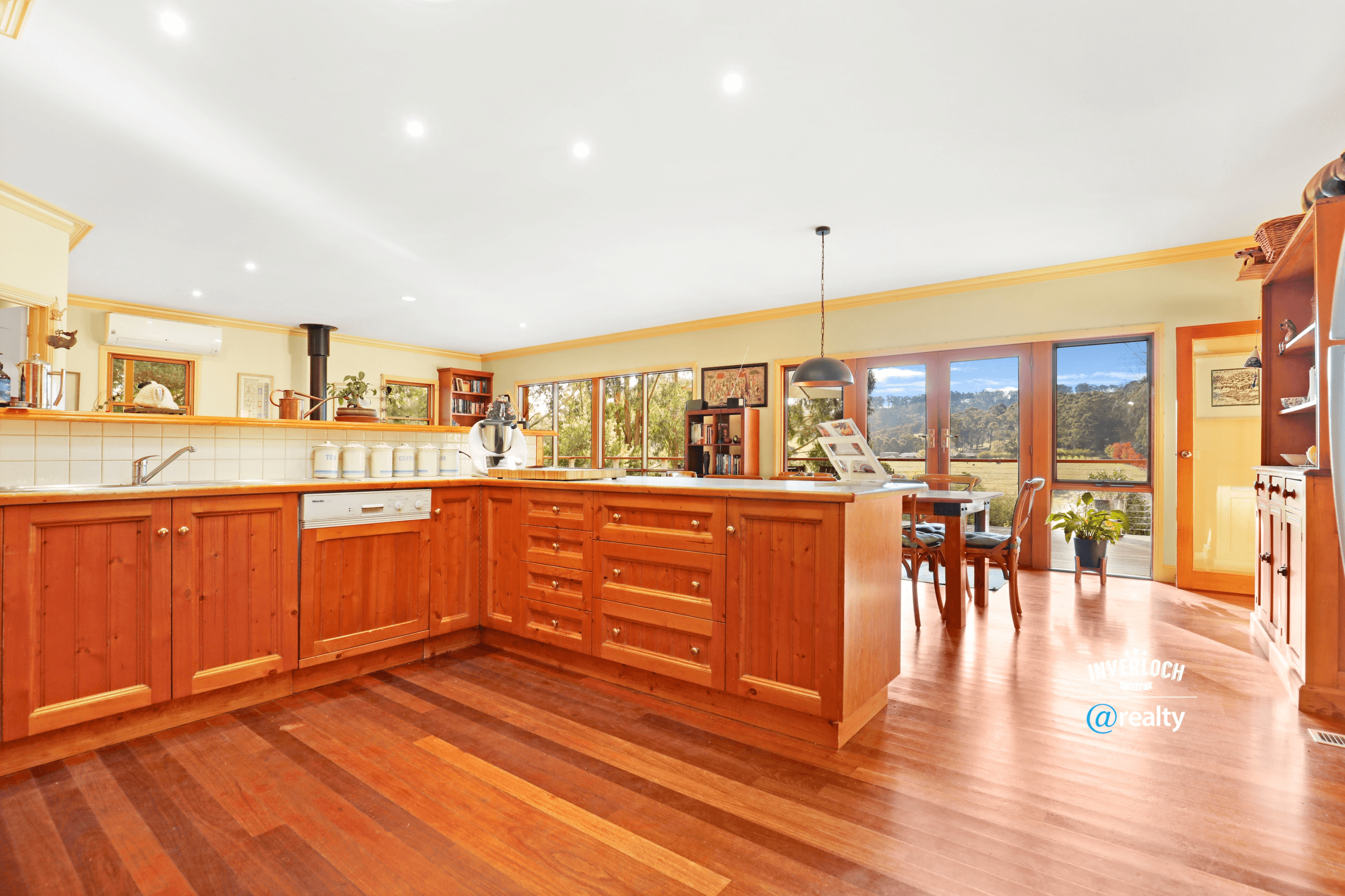 59 Wells Road, Mirboo North, VIC 3871