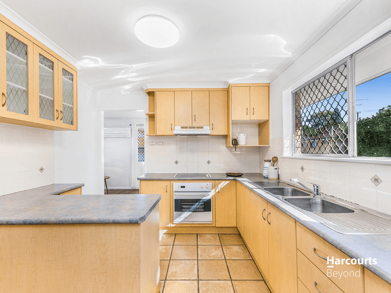 6 Fair Street, WISHART, QLD 4122