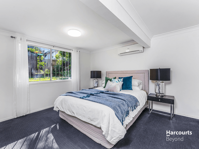 6 Fair Street, WISHART, QLD 4122