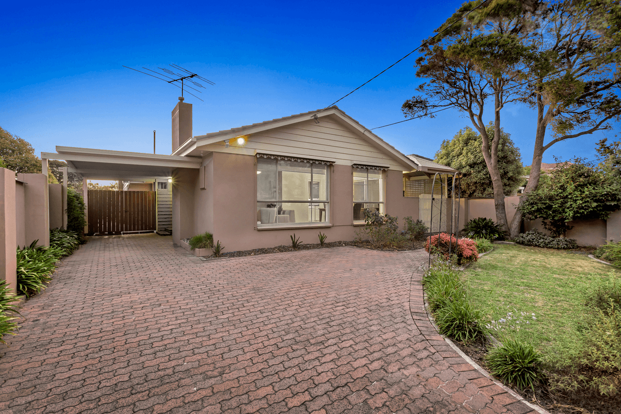 216 Wells Road, CHELSEA HEIGHTS, VIC 3196