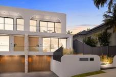 4b Rocklea Crescent, Sylvania, NSW 2224