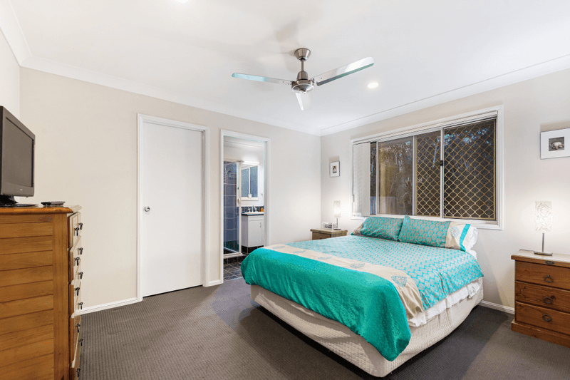 2 Gemini Circuit, MOLENDINAR, QLD 4214