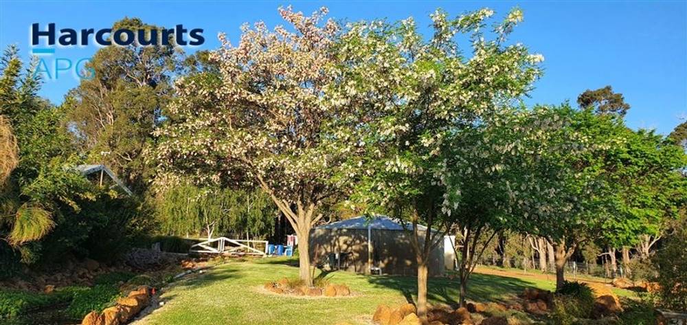 927 Collie-Preston Road, LYALLS MILL, WA 6225