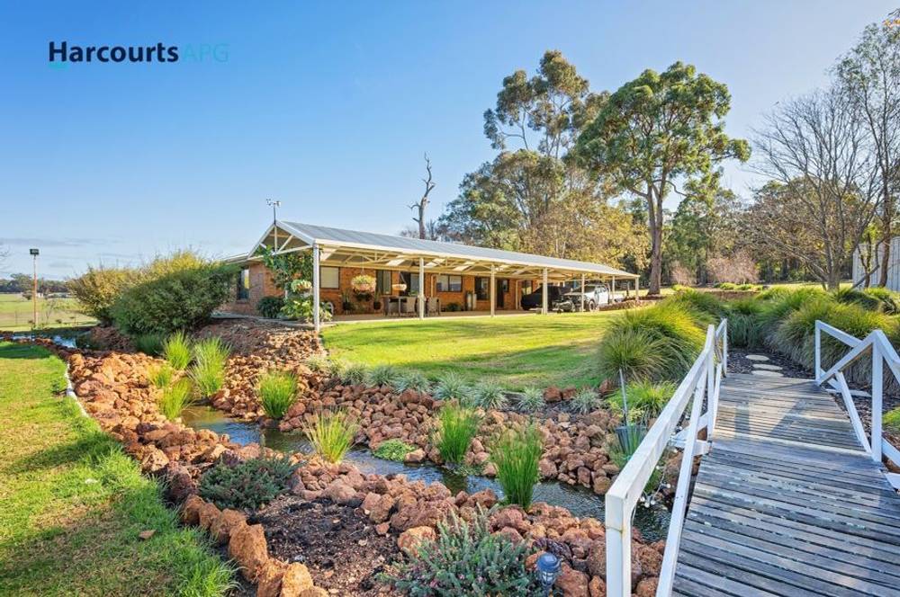 927 Collie-Preston Road, LYALLS MILL, WA 6225