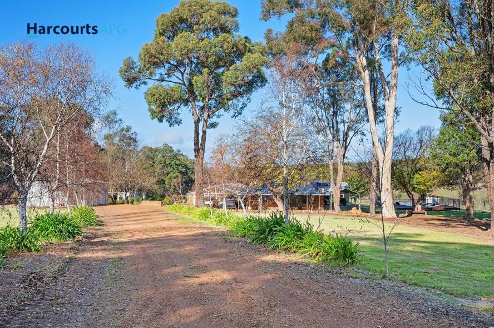 927 Collie-Preston Road, LYALLS MILL, WA 6225