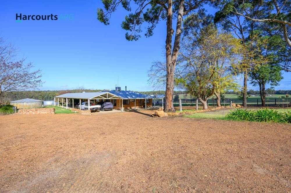 927 Collie-Preston Road, LYALLS MILL, WA 6225