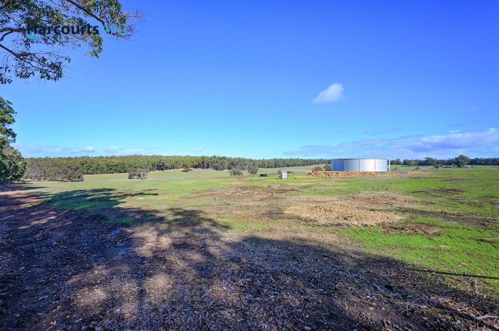 927 Collie-Preston Road, LYALLS MILL, WA 6225