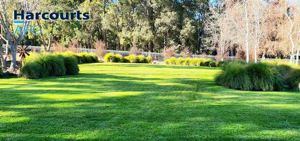 927 Collie-Preston Road, LYALLS MILL, WA 6225