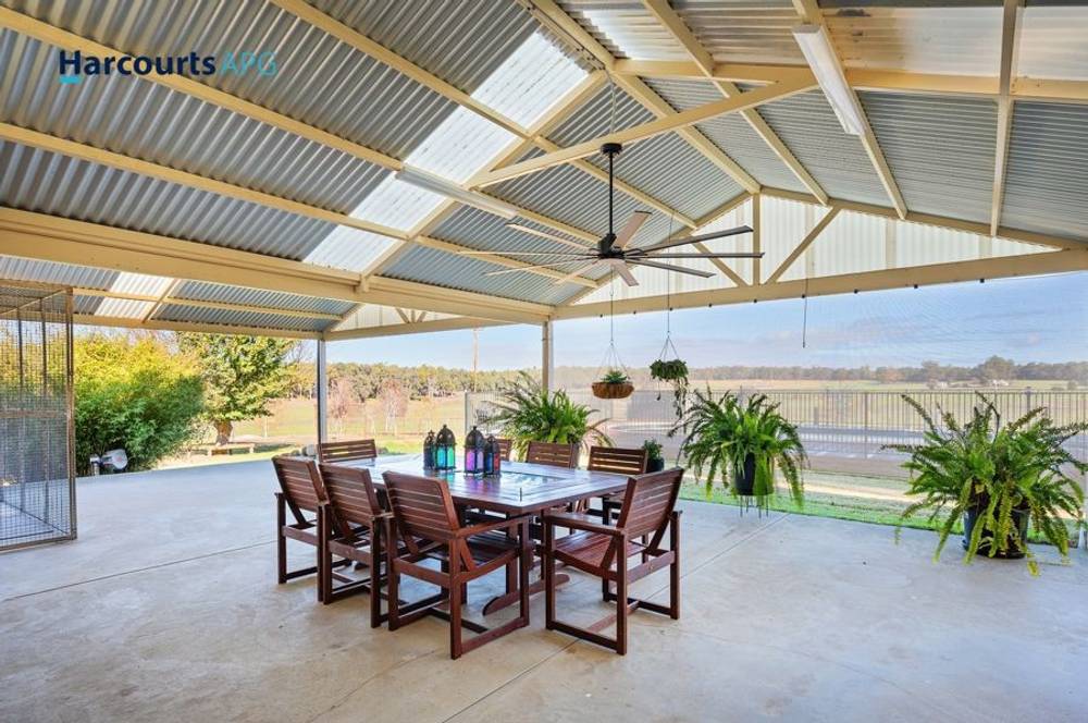 927 Collie-Preston Road, LYALLS MILL, WA 6225