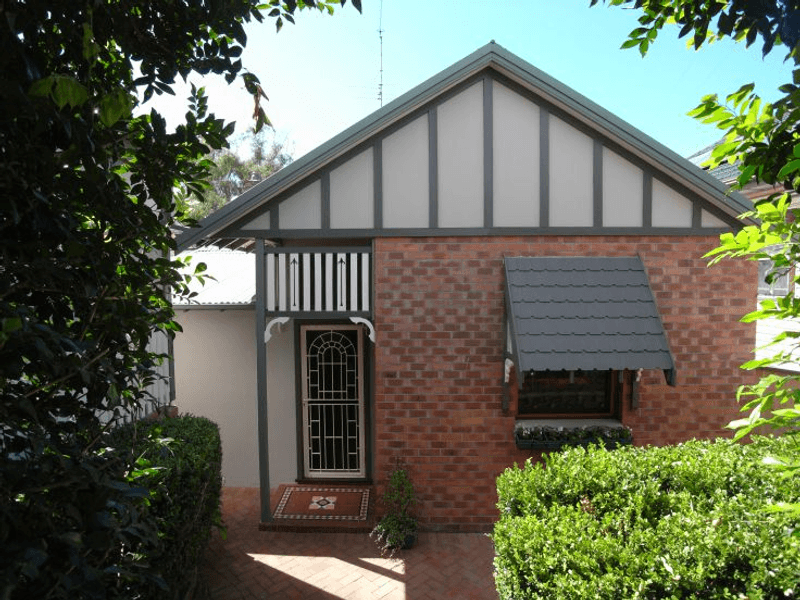 14 Queens Road, TIGHES HILL, NSW 2297