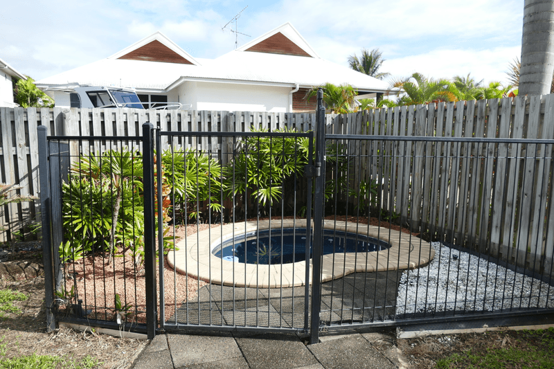 Unit 17/10-14 Poinciana Boulevard, Cardwell, QLD 4849