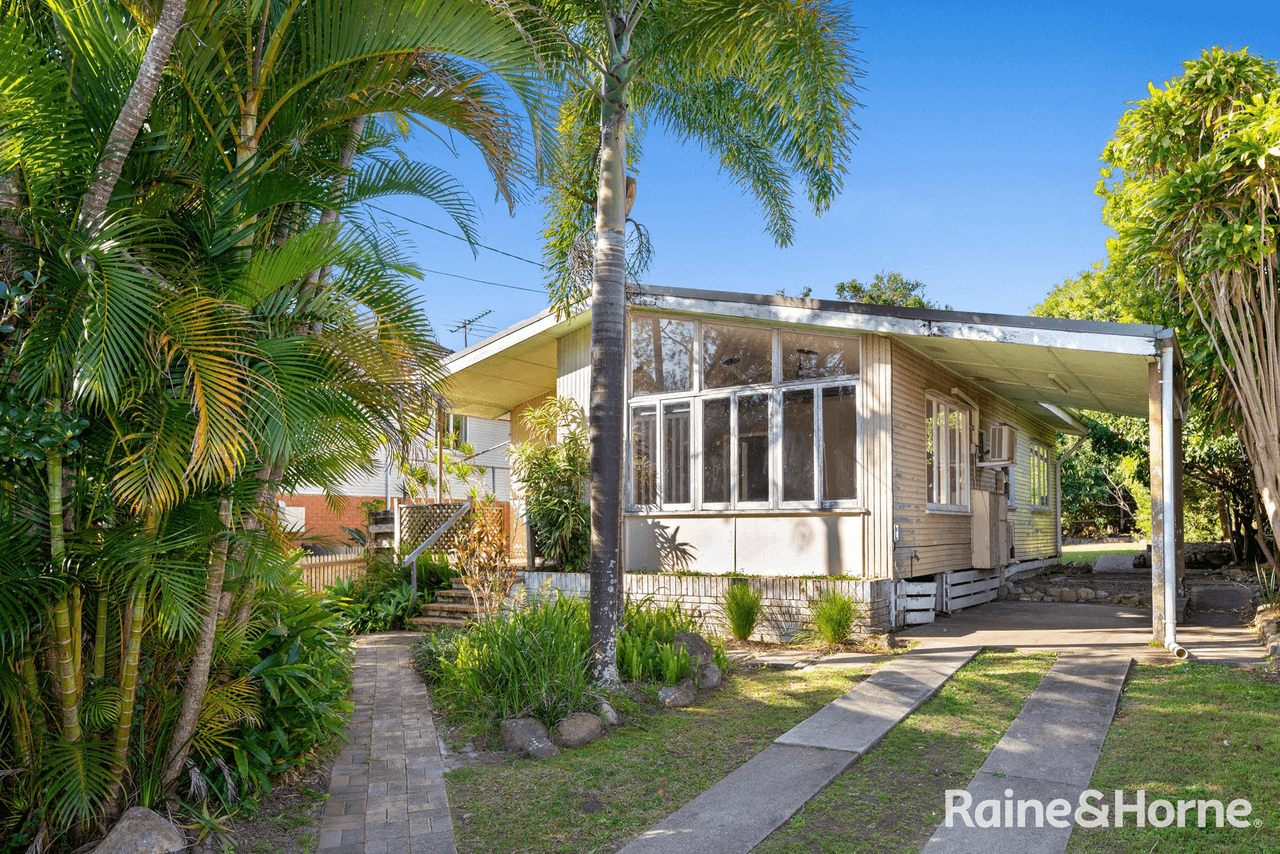 11 Lomatta Street, THE GAP, QLD 4061