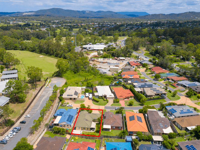 34 Mountain View Crescent, MOUNT WARREN PARK, QLD 4207