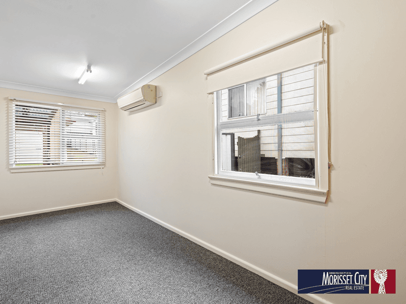 4 Maipoona Road, MIRRABOOKA, NSW 2264