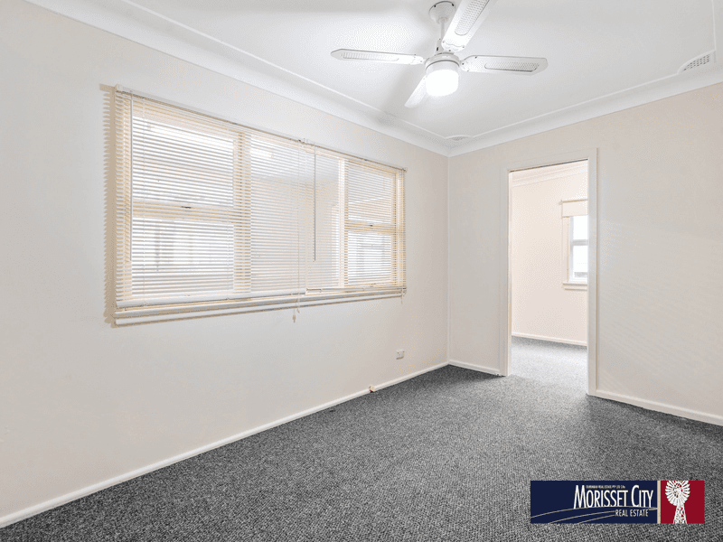 4 Maipoona Road, MIRRABOOKA, NSW 2264