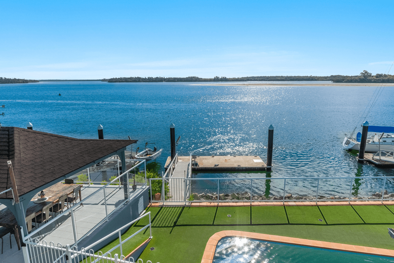 19 Edgewater Close, YAMBA, NSW 2464