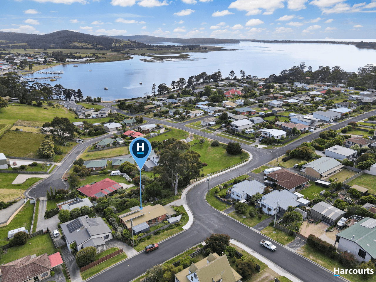 2 Cobrooga Drive, ST HELENS, TAS 7216