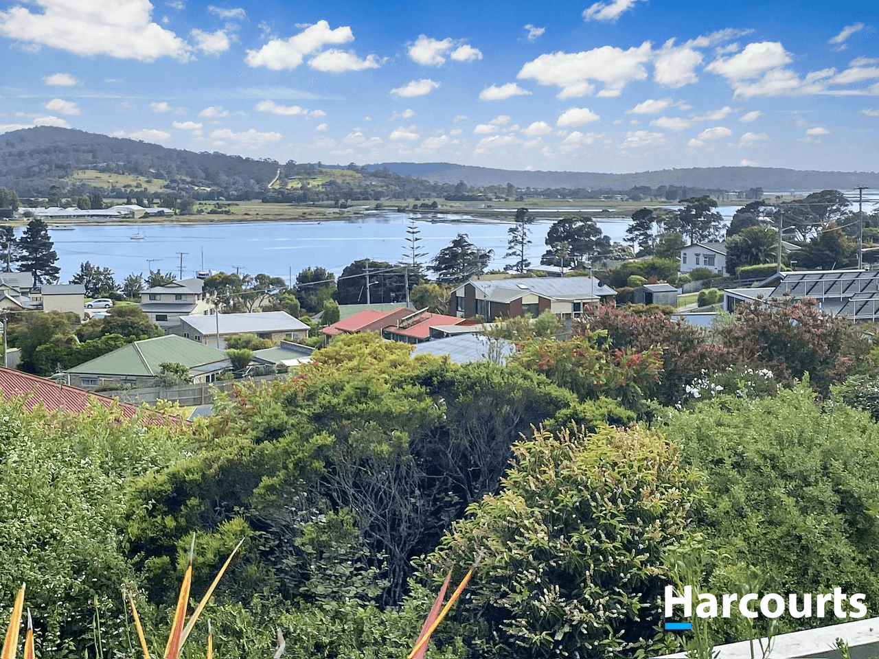 2 Cobrooga Drive, ST HELENS, TAS 7216