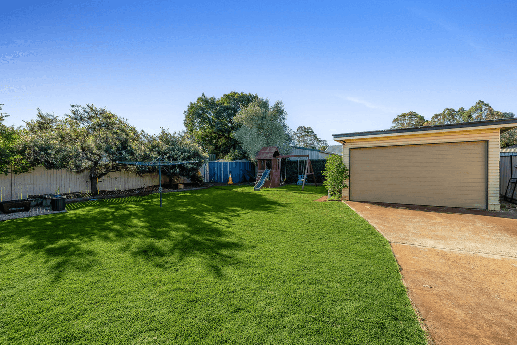 5 Clarice St, HARRISTOWN, QLD 4350