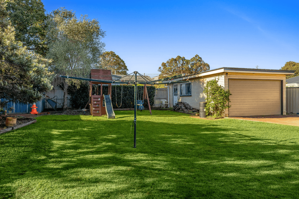 5 Clarice St, HARRISTOWN, QLD 4350