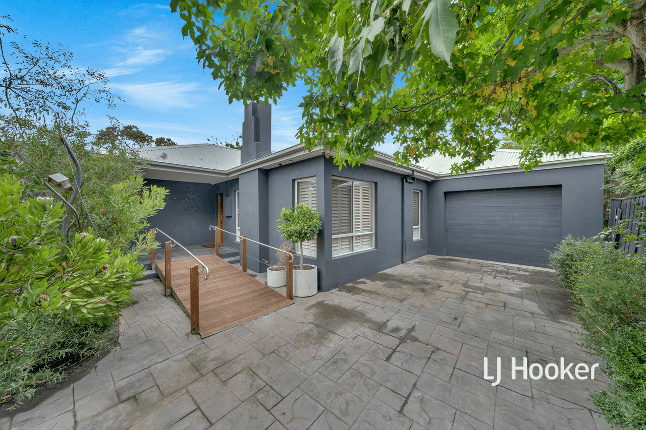 4 Monaco Avenue, BONBEACH, VIC 3196