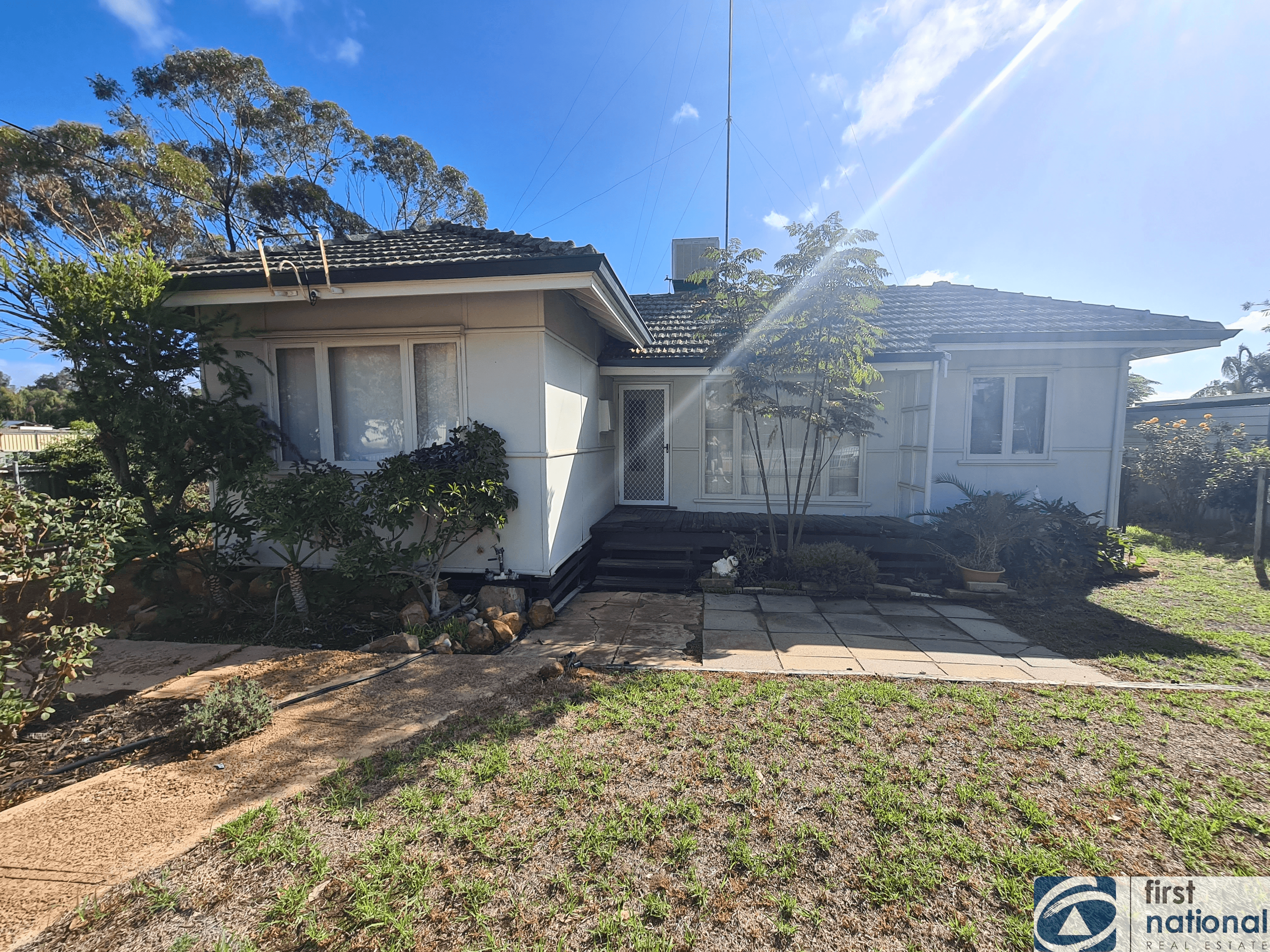 25 Yalbaroo Road, NORTHAM, WA 6401