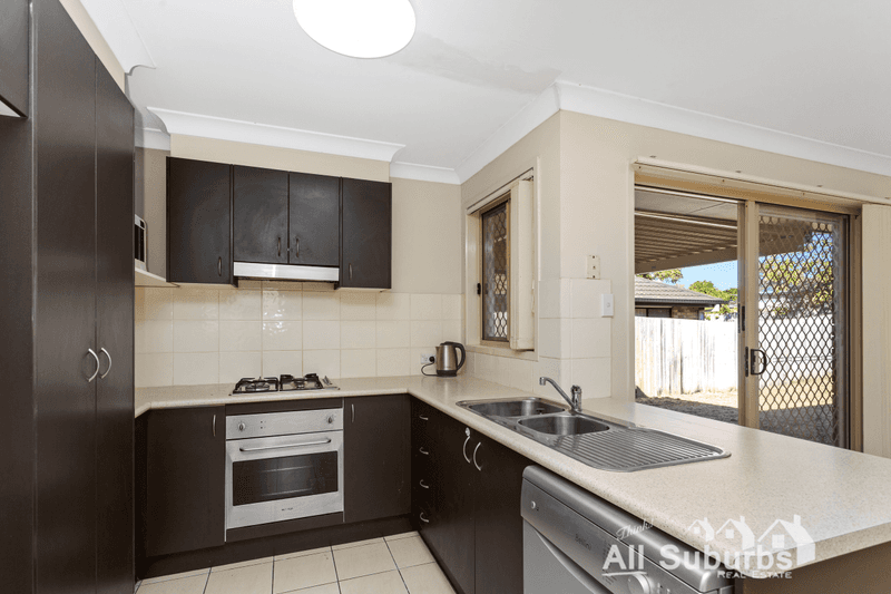 3 Highfields Court, LOGANLEA, QLD 4131