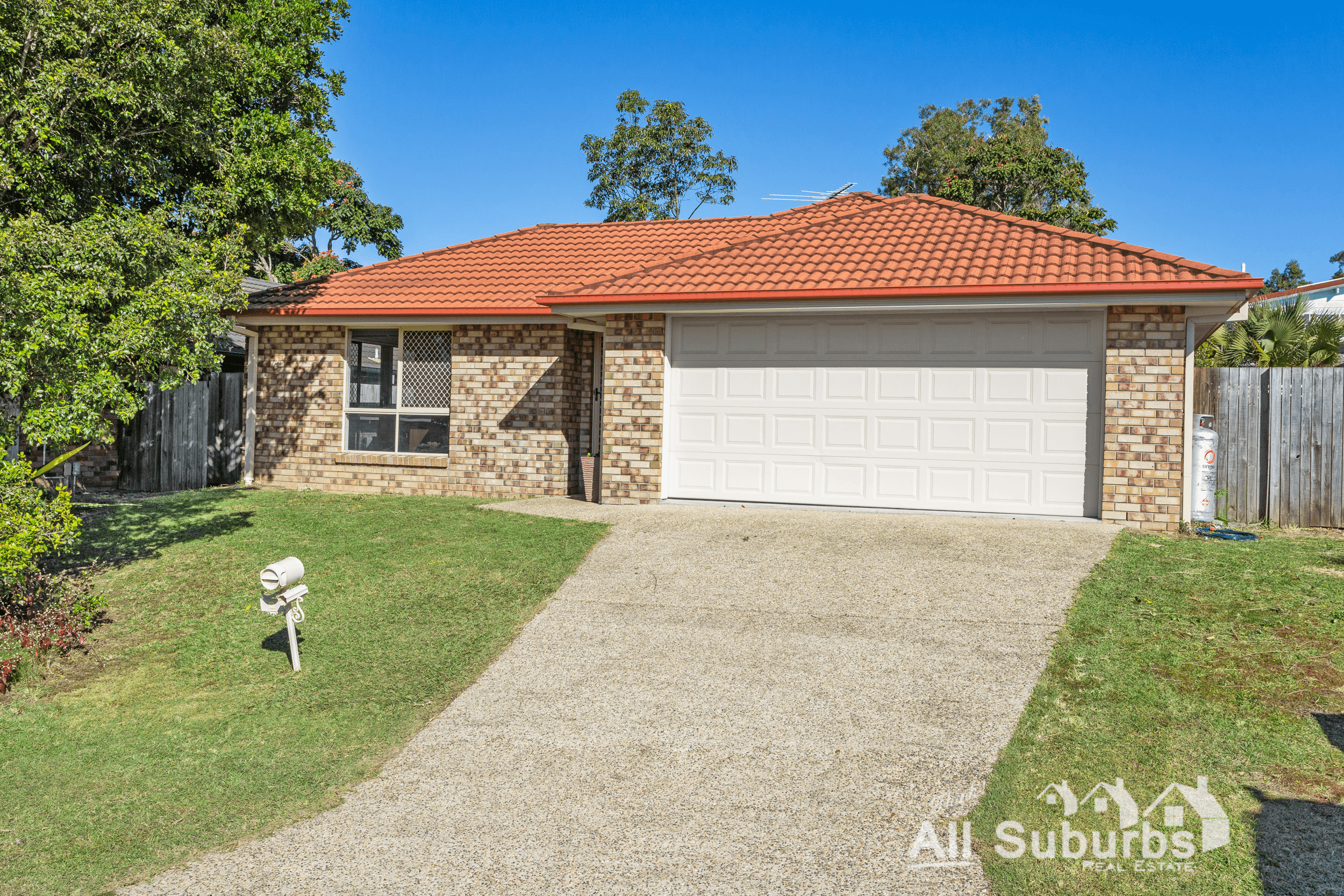 3 Highfields Court, LOGANLEA, QLD 4131