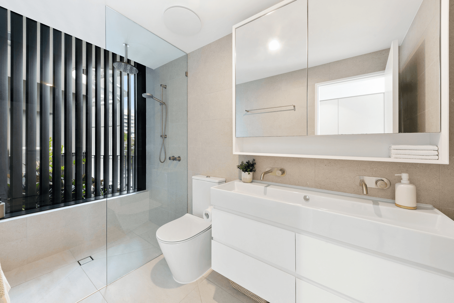 403/144 Marine Parade, Coolangatta, QLD 4225