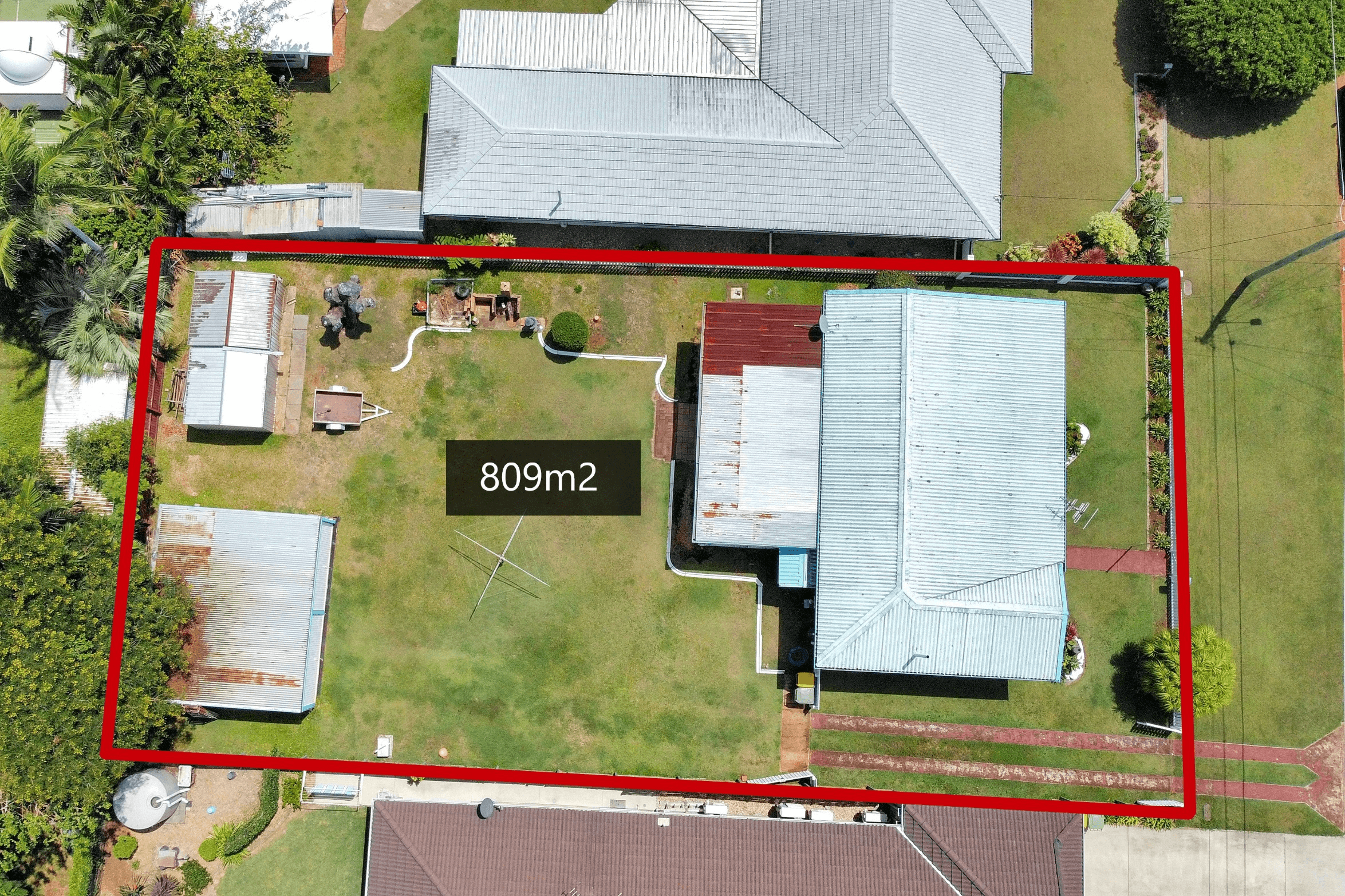 53 Collins Street, WOODY POINT, QLD 4019