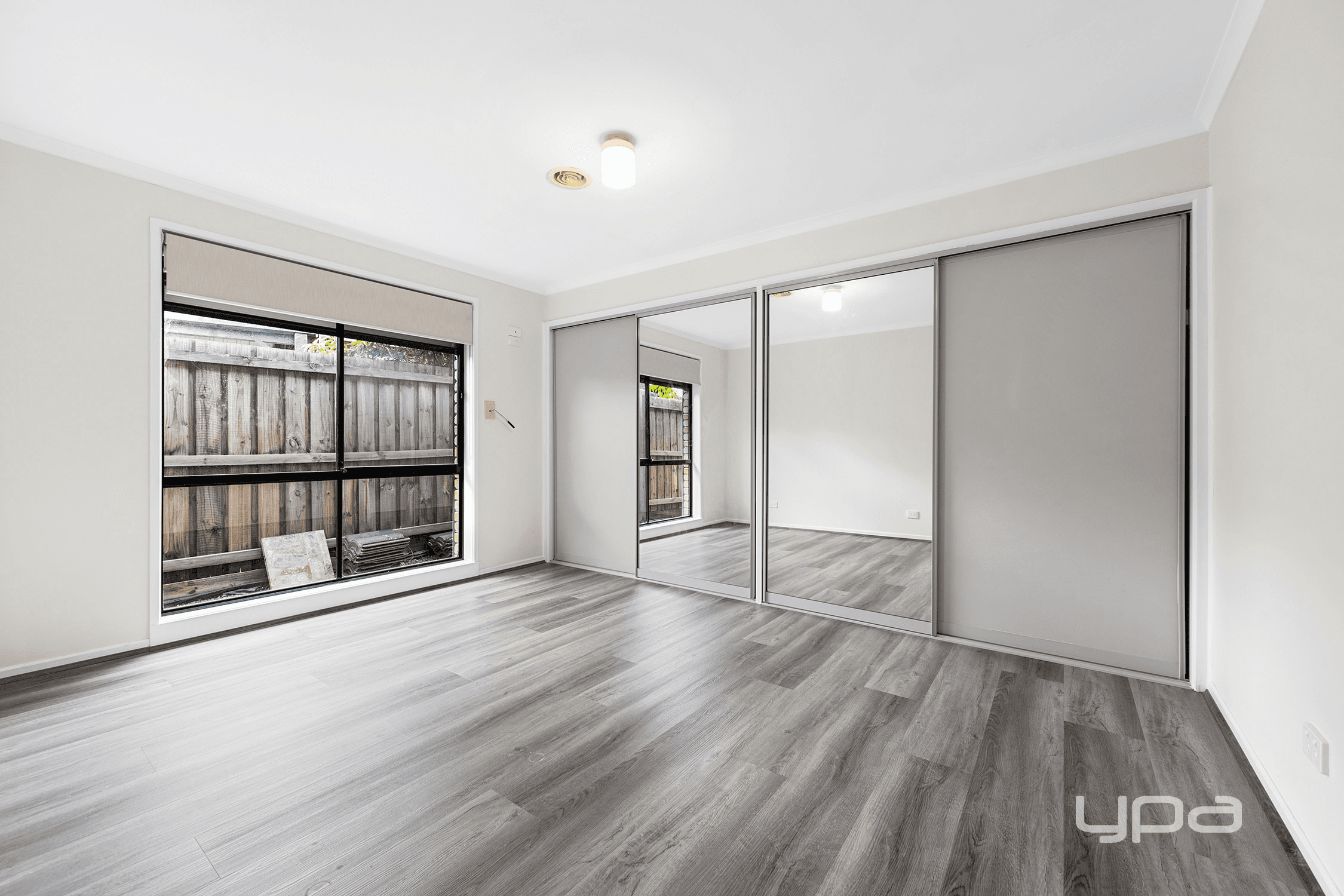 2/37 Galena Crescent, KINGS PARK, VIC 3021