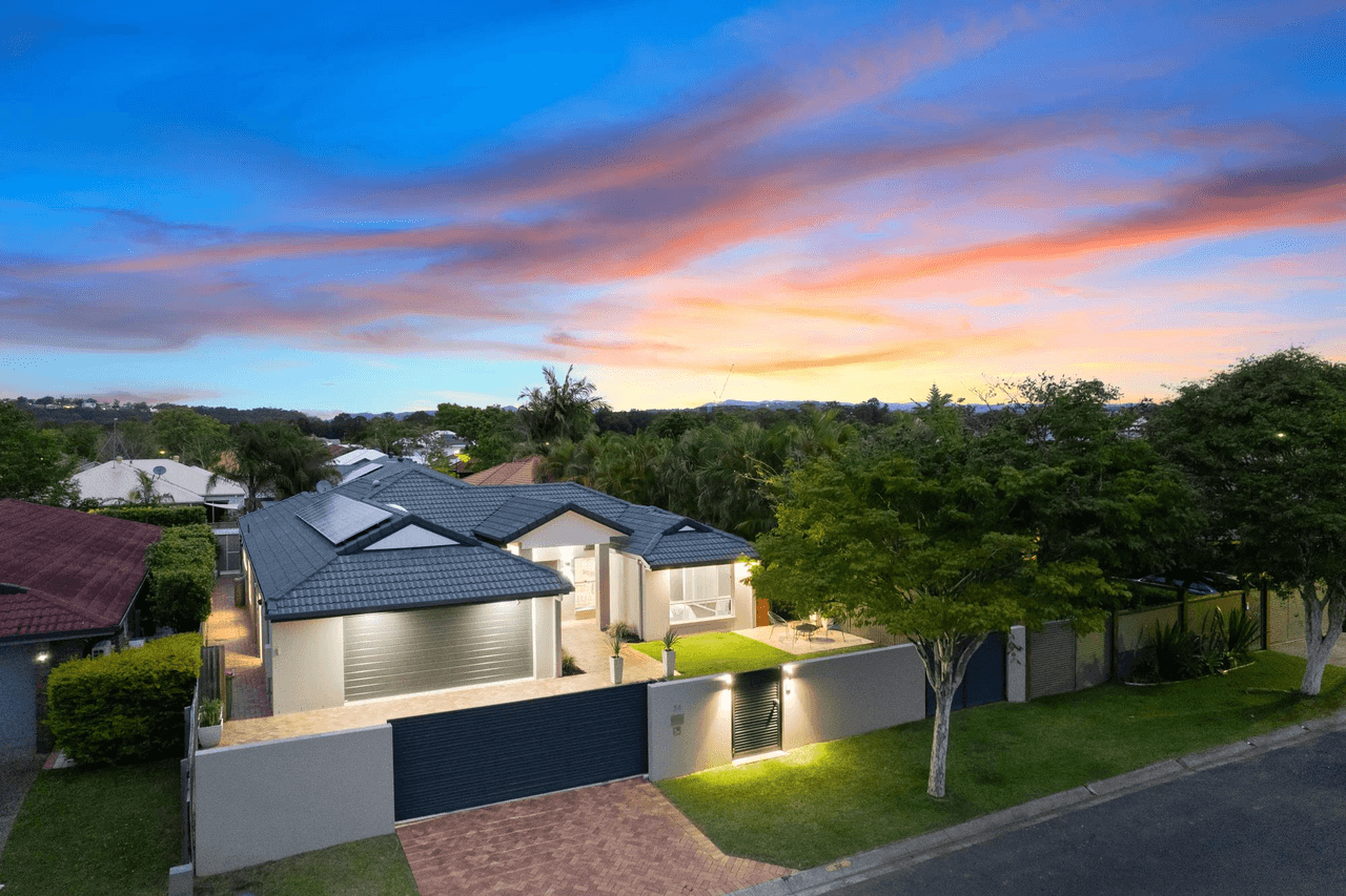 38 Wedgebill Parade, BURLEIGH WATERS, QLD 4220