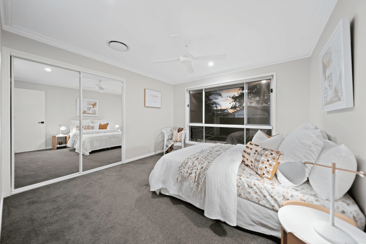 38 Wedgebill Parade, BURLEIGH WATERS, QLD 4220