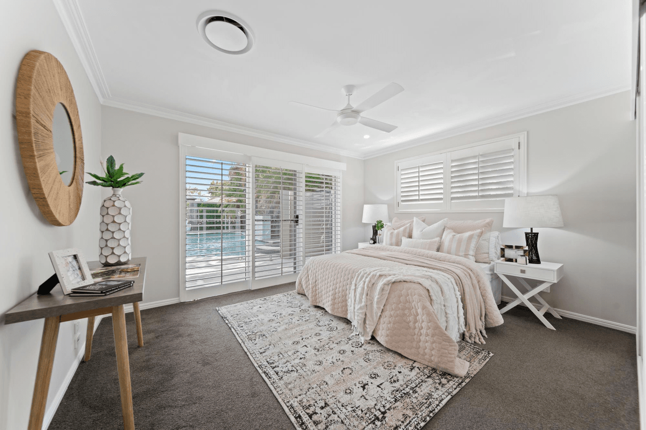 38 Wedgebill Parade, BURLEIGH WATERS, QLD 4220