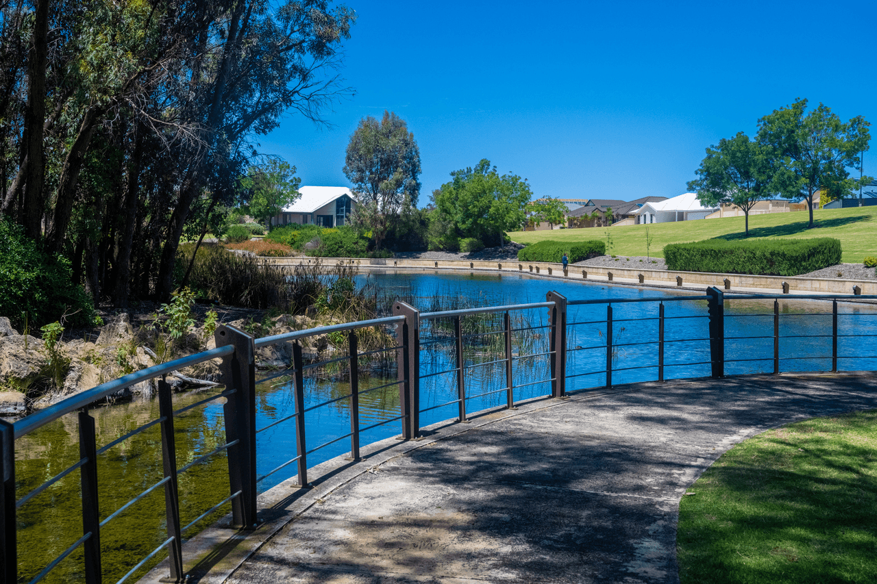 46 Malata Ridge, Lakelands, WA 6180