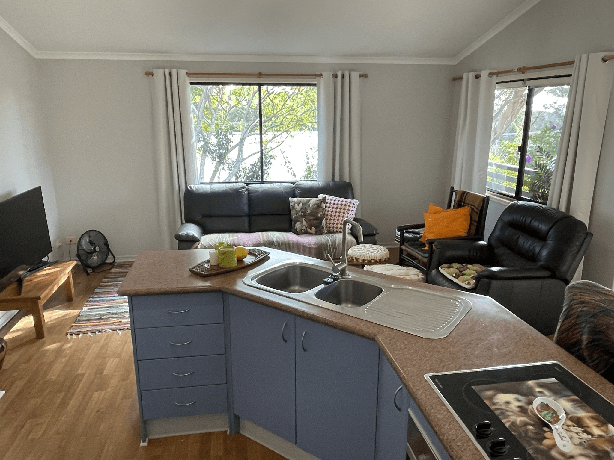 27 Highland St, Russell Island, QLD 4184