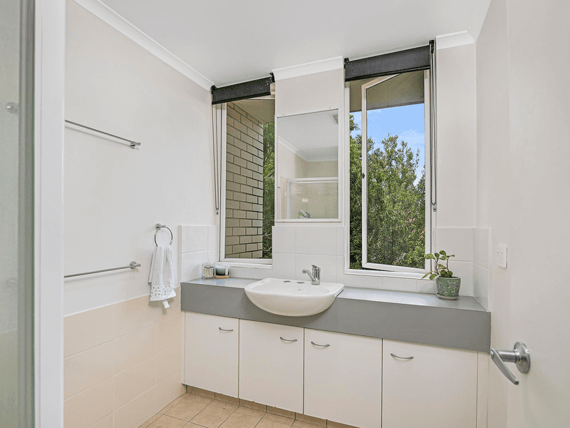 5/30 Walter Street, HOLLAND PARK WEST, QLD 4121