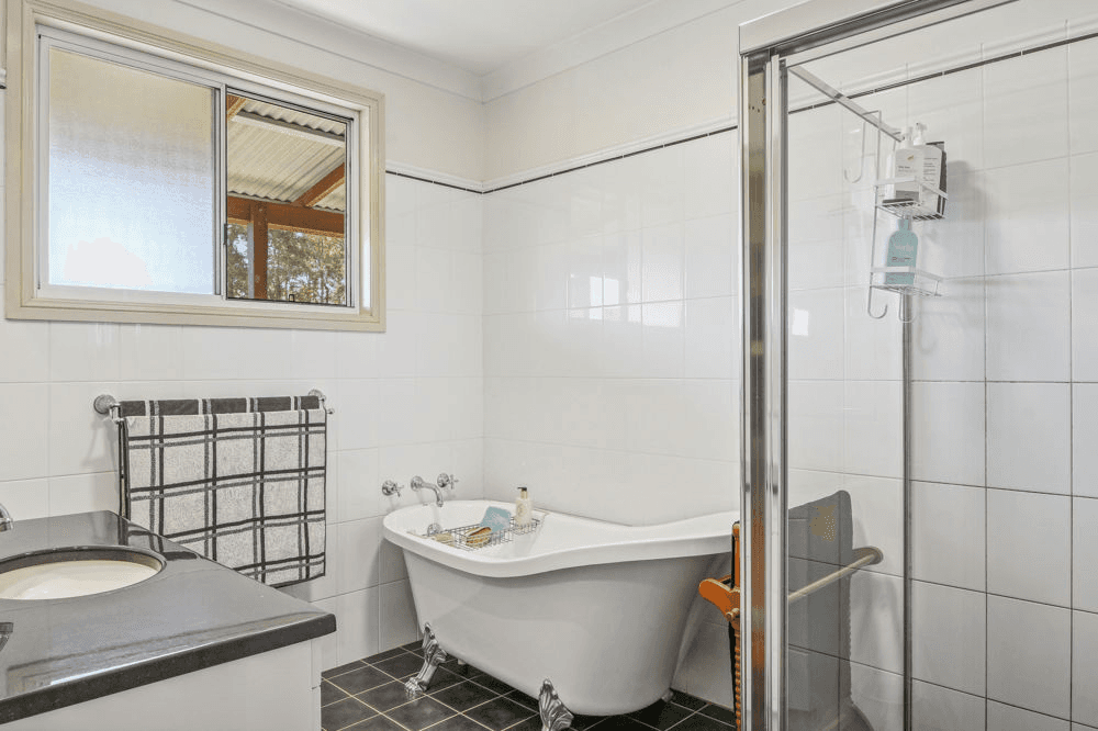 523 MORTONS CREEK ROAD, MORTONS CREEK, NSW 2446
