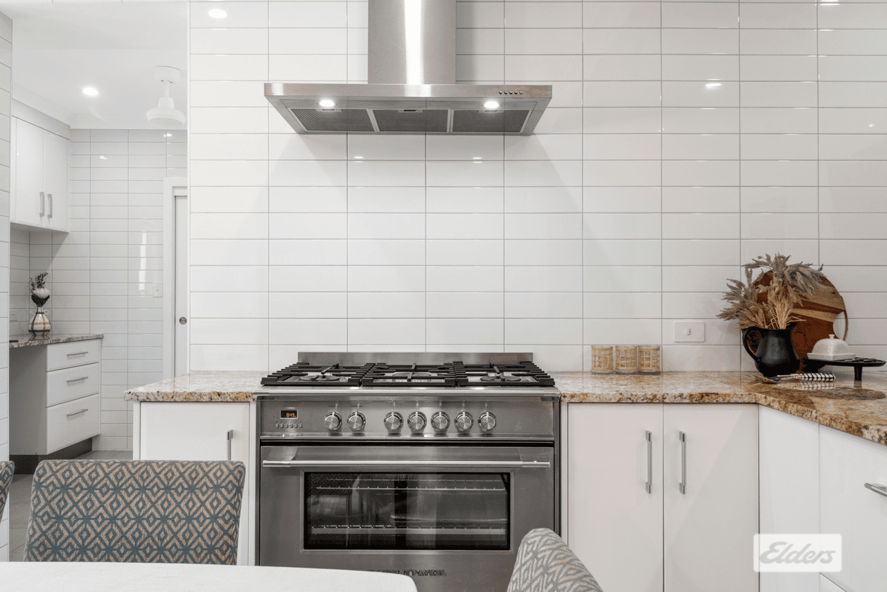 27 Millview Road, Farnborough, QLD 4703