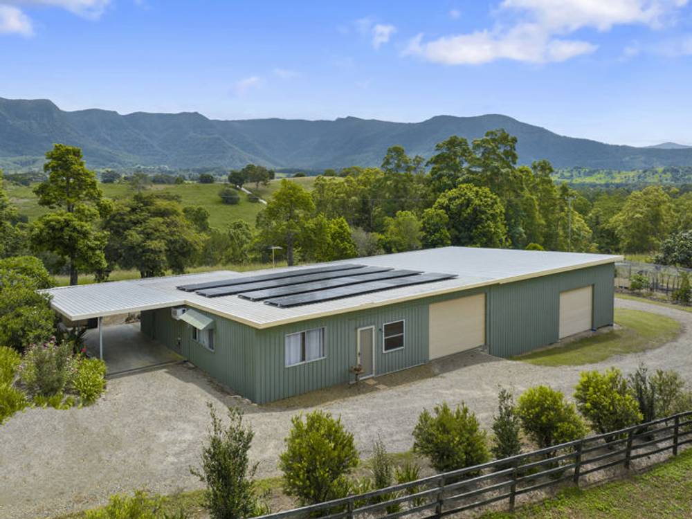 346 Pinnacle Road, PUMPENBIL, NSW 2484