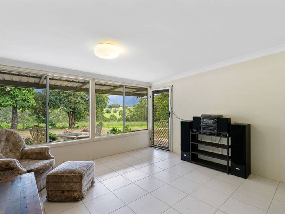 346 Pinnacle Road, PUMPENBIL, NSW 2484