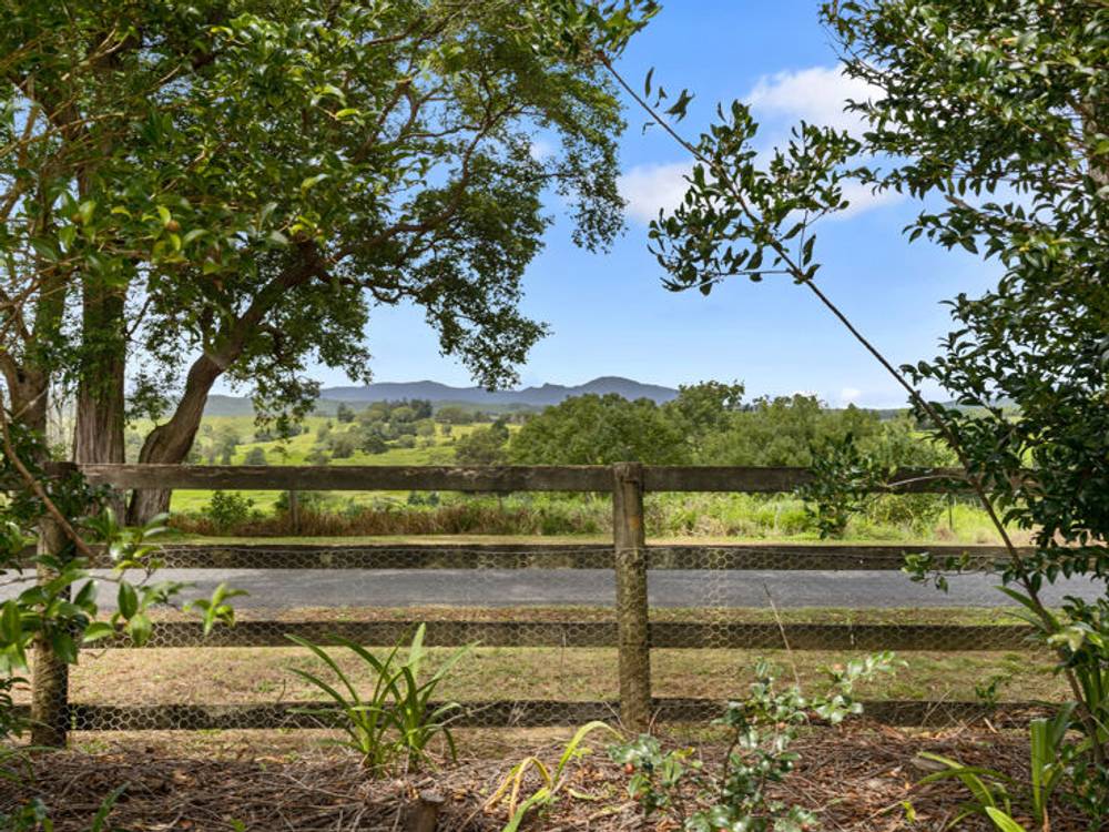 346 Pinnacle Road, PUMPENBIL, NSW 2484