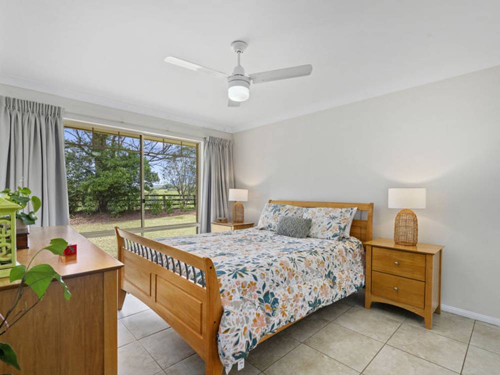 346 Pinnacle Road, PUMPENBIL, NSW 2484