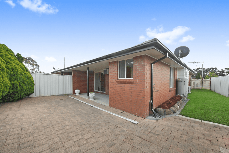 11b Tarook Avenue, MARYLAND, NSW 2287